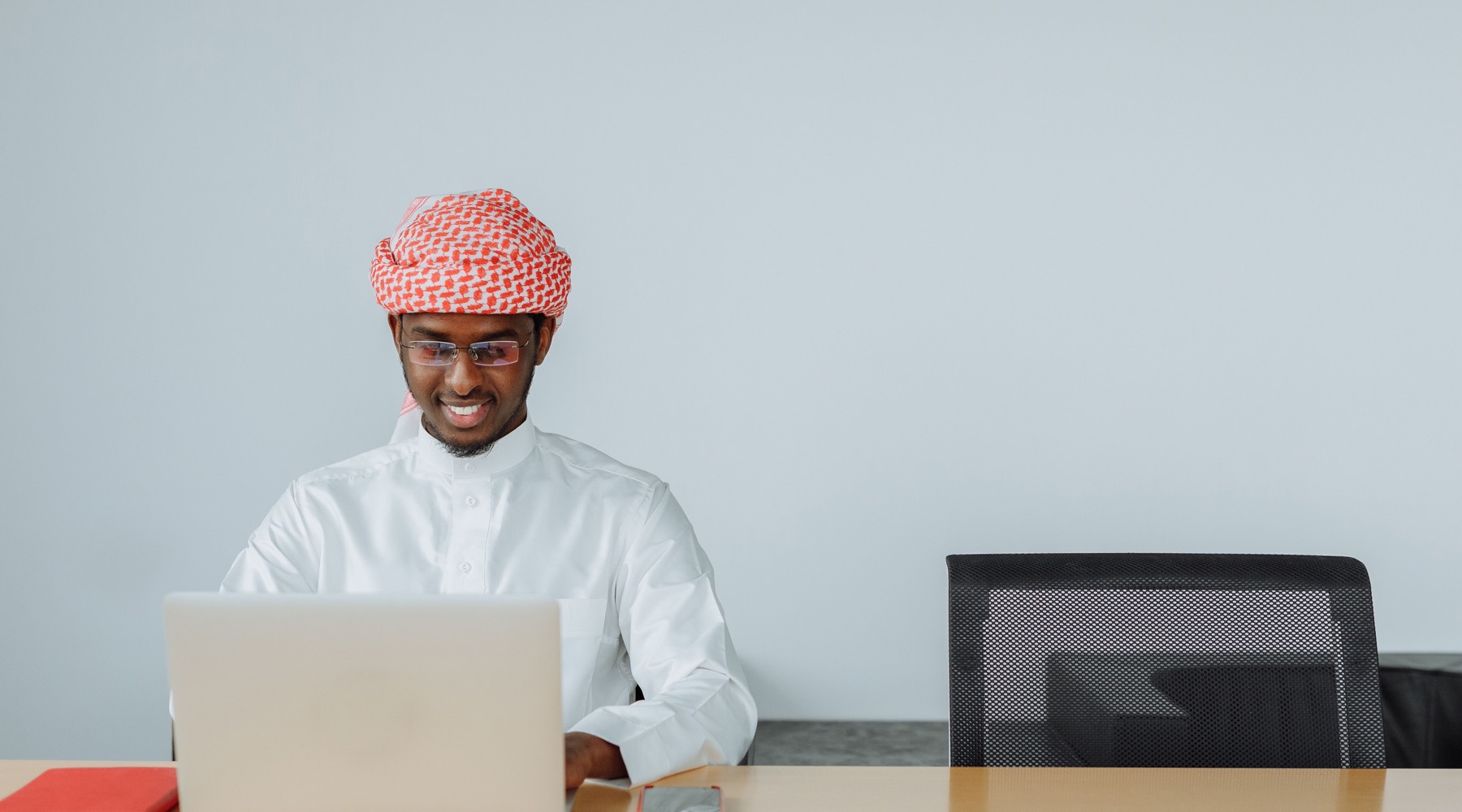 تقسيم عملاء المتجر بطريقة RFM: كيف تبني أتمتة ترفع التحويل؟